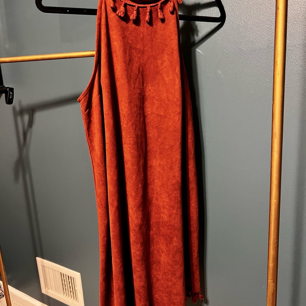Chic Rust Sleeveless Dress with Tassel Details